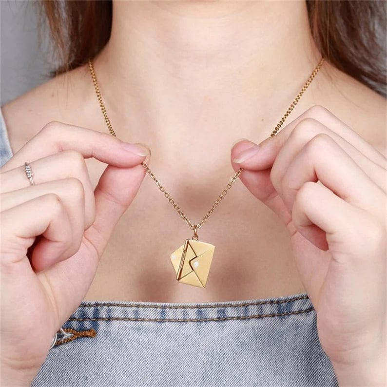 Envelop Necklace (Love You) Message